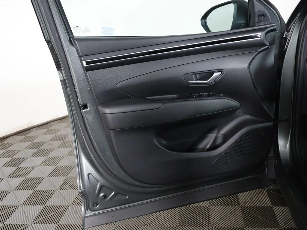 Used 2023 Gray Hyundai SEL image 23