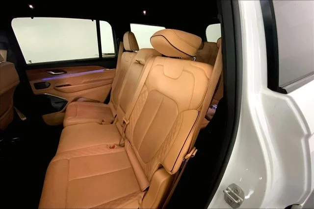 Used 2021 White Jeep Summit image 12