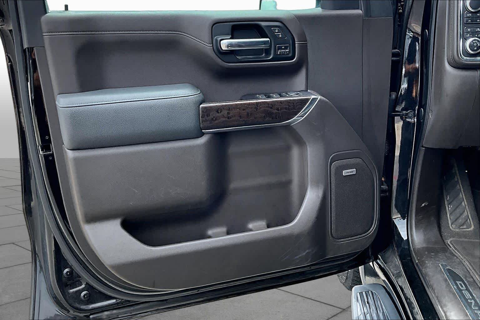 Used 2019 Onyx Black GMC Denali image 25