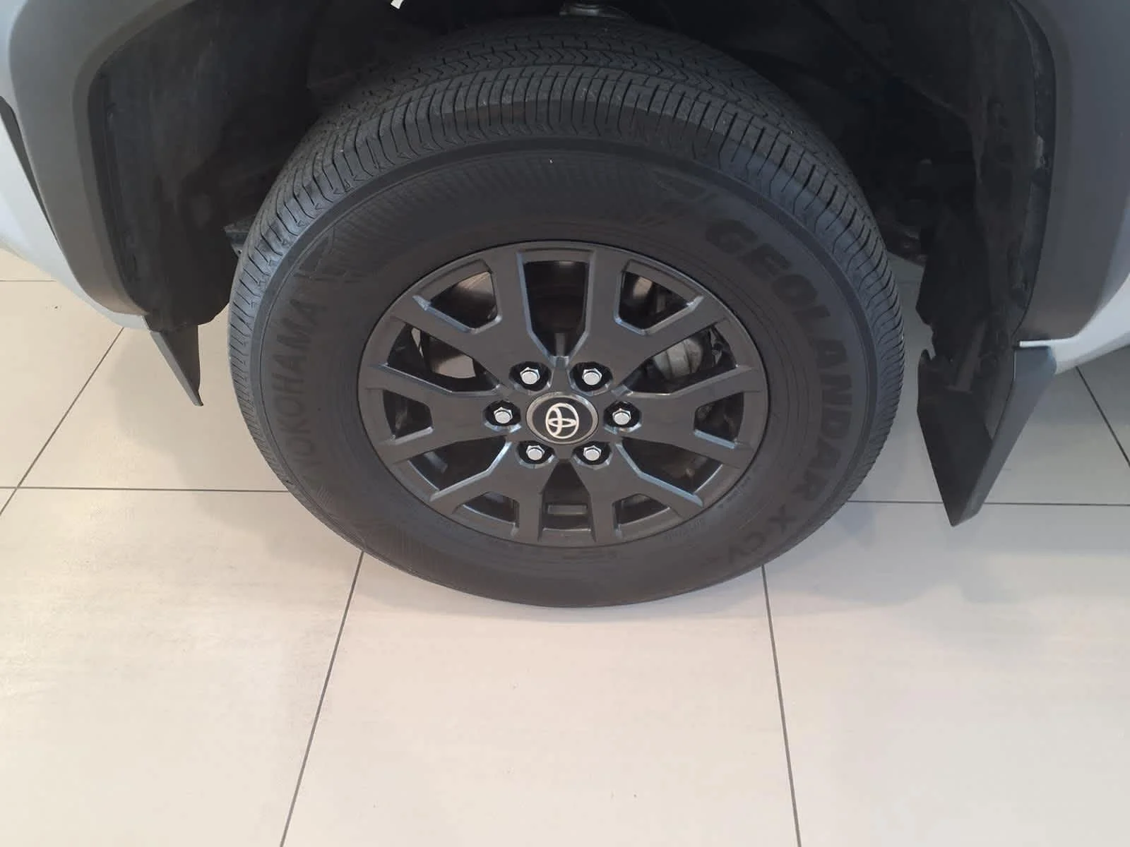 Used 2025 Cutting Edge Toyota SR5 image 11