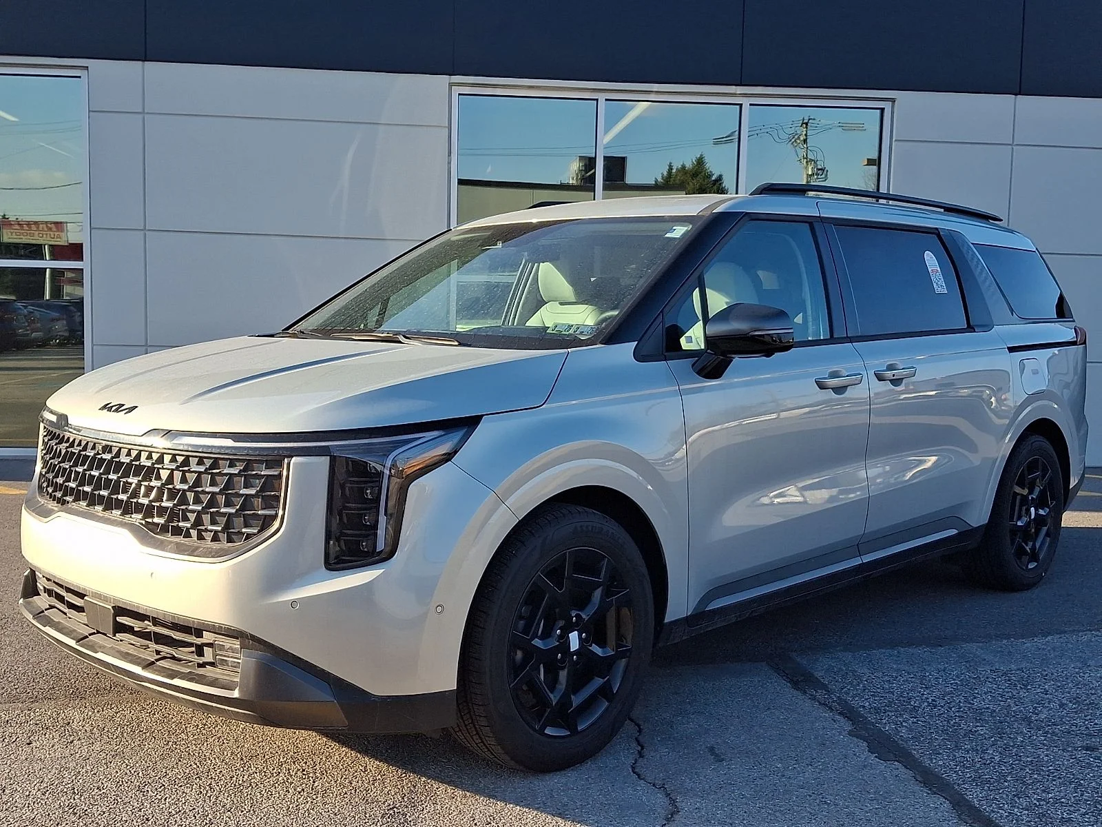 New 2025 White Kia SX Prestige image 4