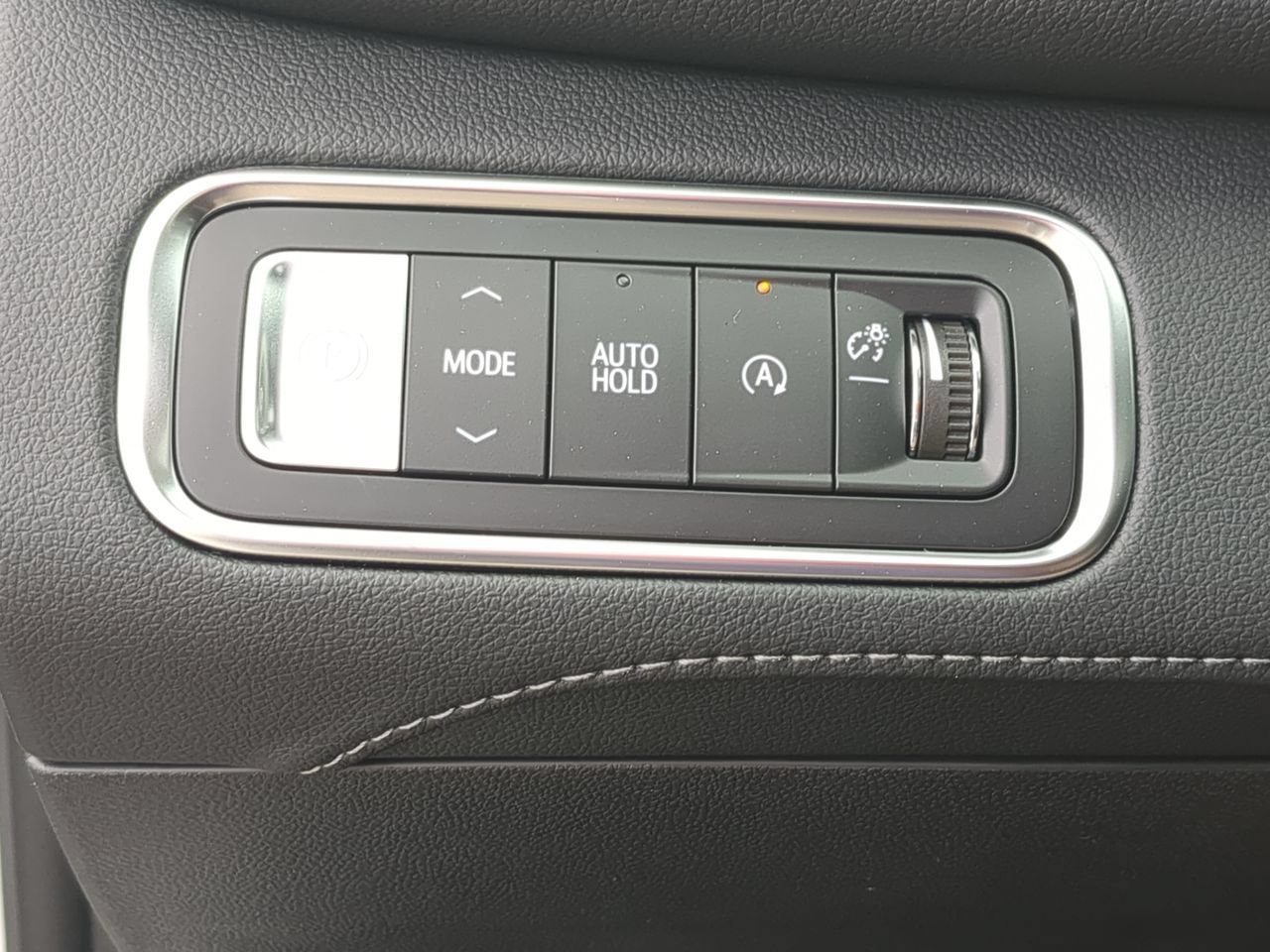 New 2026 Summit White Buick Sport Touring image 18