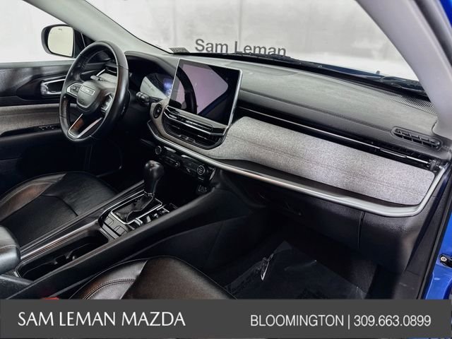 Used 2022 Blue Jeep Latitude Lux image 26