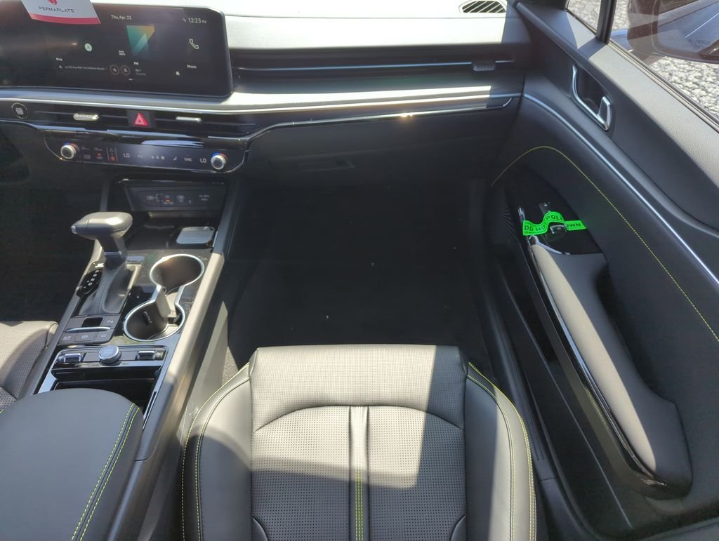 New 2026 Aurora Black Pearl Kia GT image 16