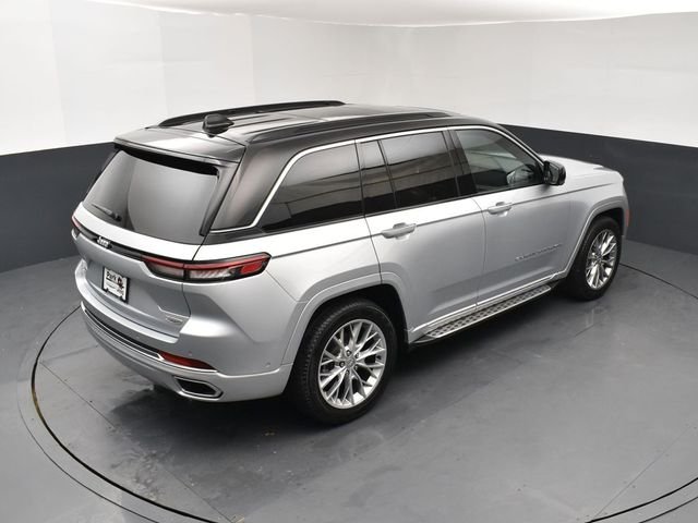 Used 2024 Silver Jeep Summit image 18