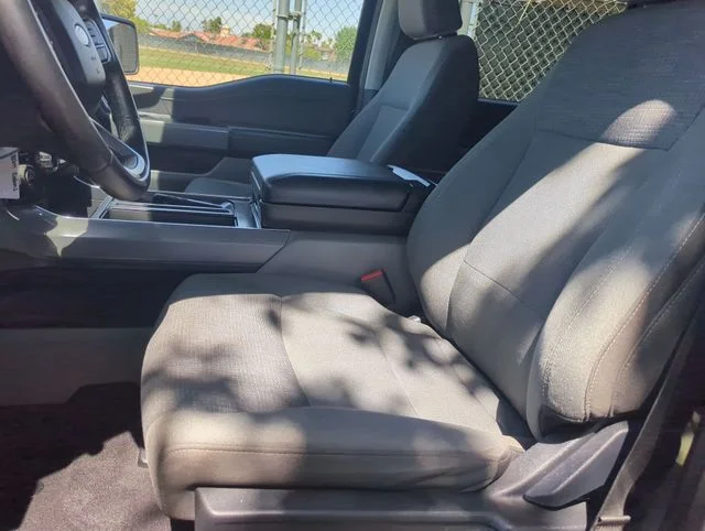 Used 2024 Black Ford XLT image 12