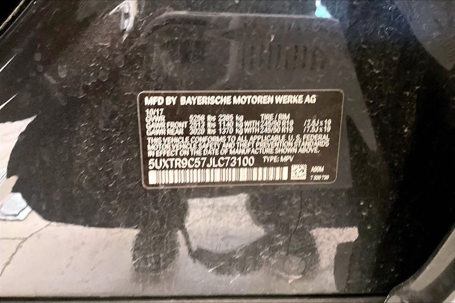 Used 2018 Dark Graphite Metallic BMW xDrive30i image 32