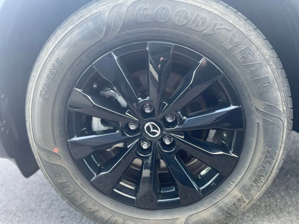 Used 2025 Pearl Mazda 2.5 S Select Package image 6
