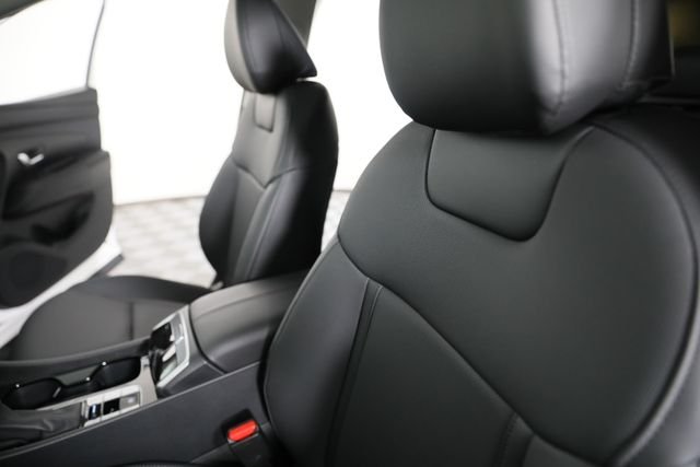 New 2026 White Hyundai SEL Premium image 20