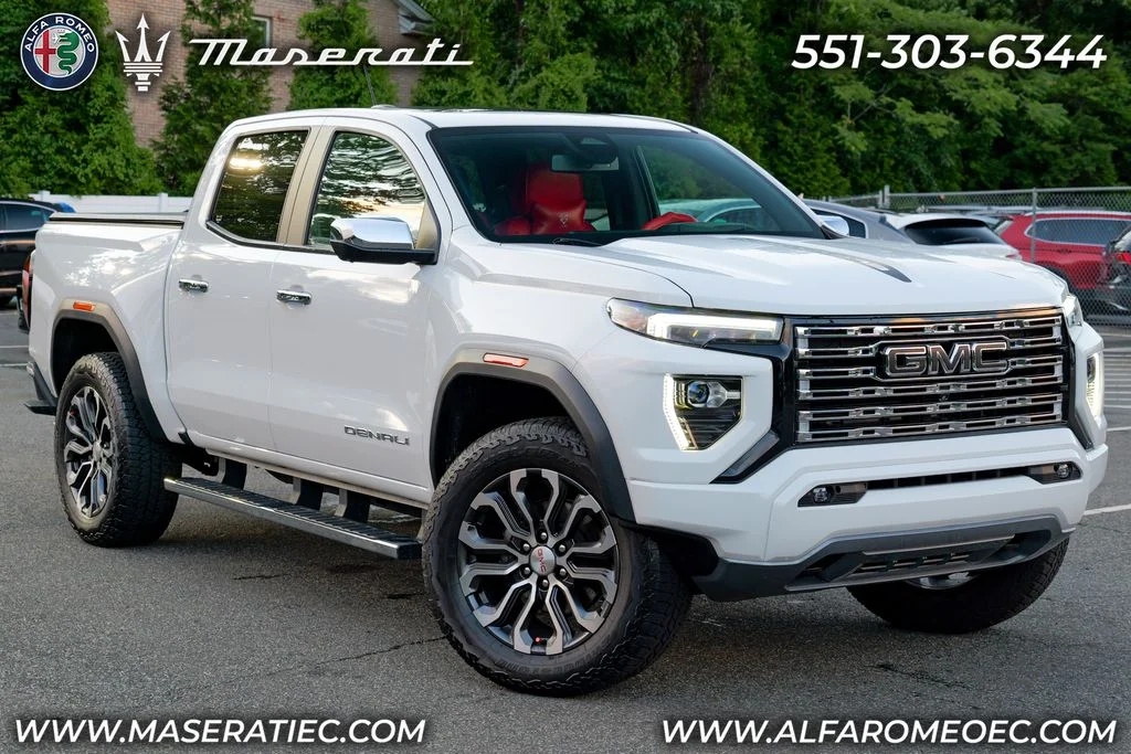 Used 2024 Summit White GMC Denali image 1