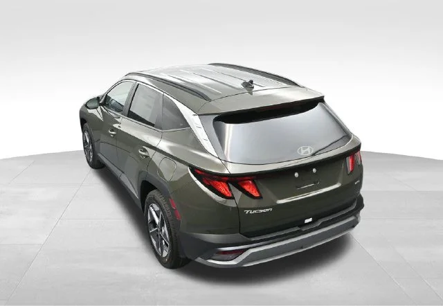 Used 2026 Green Hyundai SEL image 28