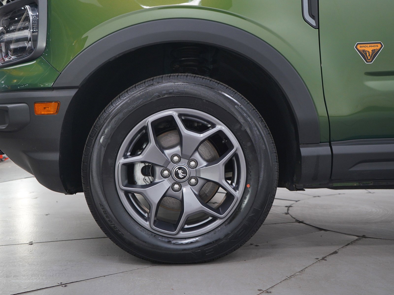 Used 2023 Green Metallic Ford Badlands image 29