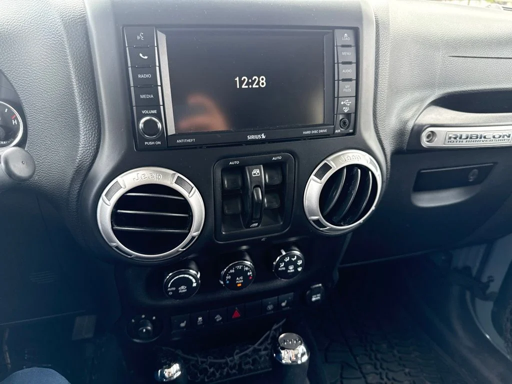 Used 2013 Gray Jeep Unlimited Rubicon image 6
