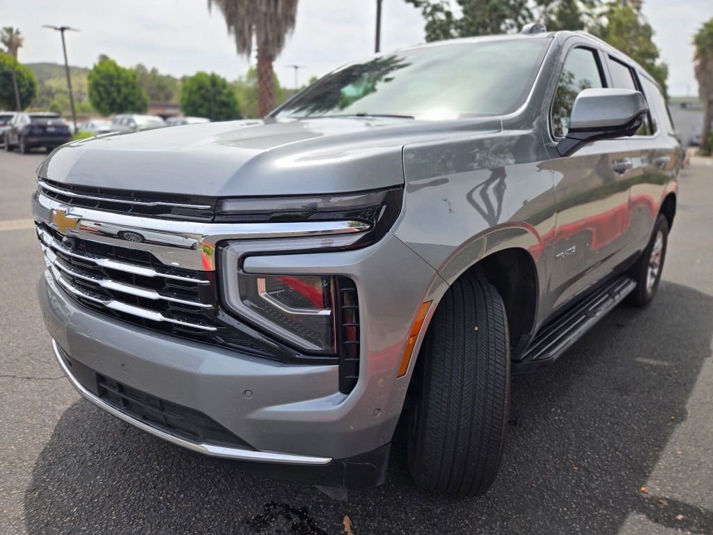 Used 2025 Gray Chevrolet LT image 5