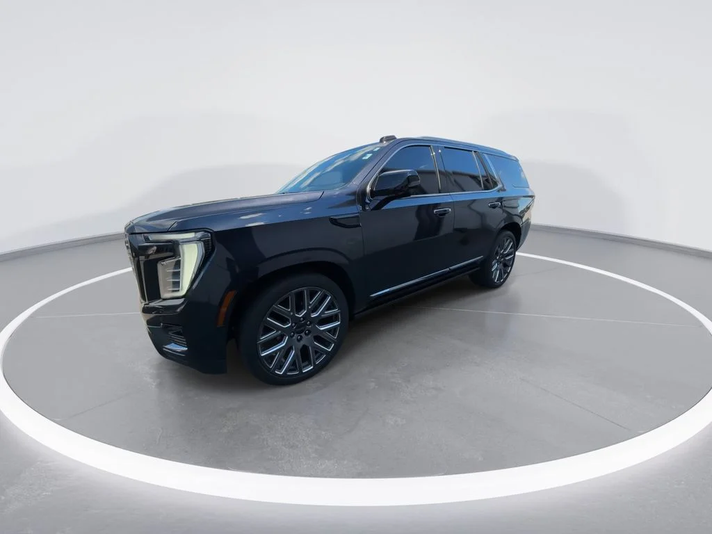 Used 2025 Silver GMC Denali Ultimate image 4