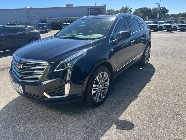 Used 2017 Cadillac XT5 Premium Luxury with VIN 1GYKNCRS2HZ160933 for sale in Kansas City