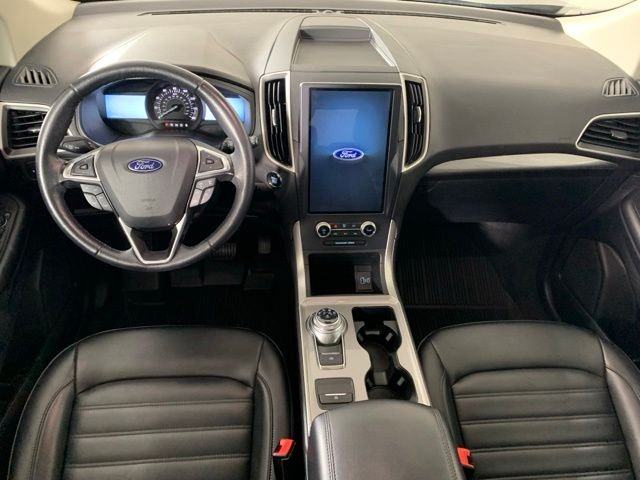 Used 2024 Gray Ford SEL image 2