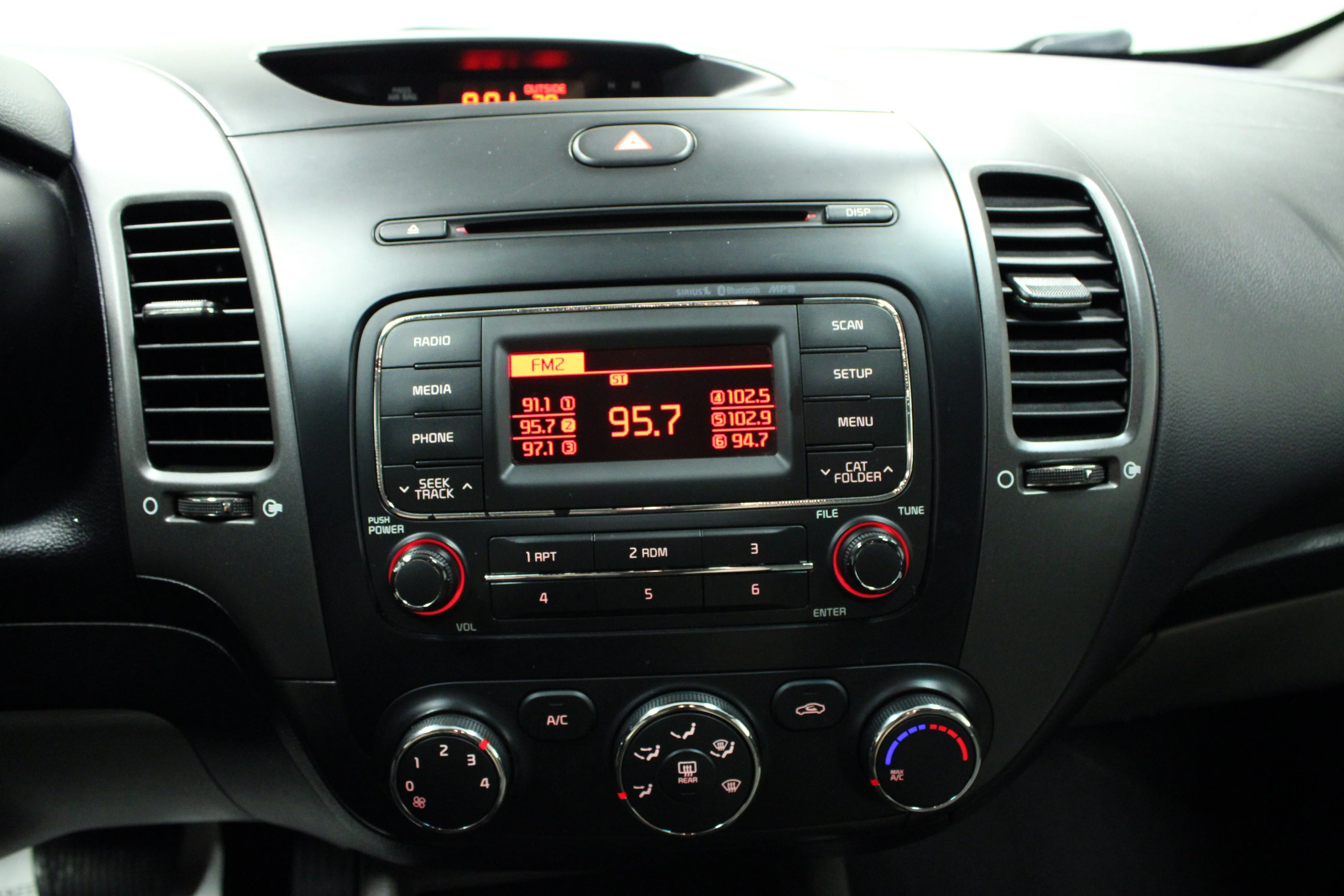 Used 2014 Bright Silver Kia LX image 21