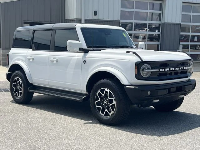 Used 2025 White Ford Outer Banks image 15