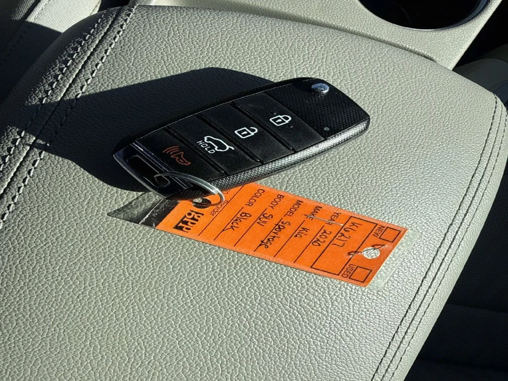 Used 2020 Red Kia LX image 32