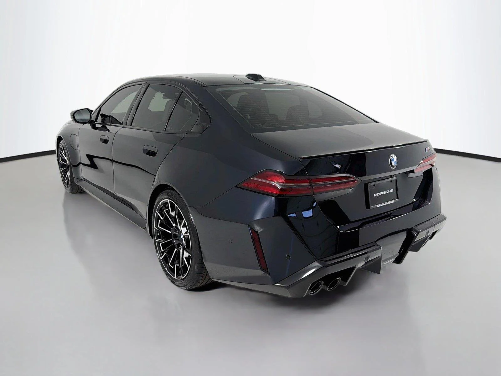 Used 2027 Carbon Black Metallic BMW  image 3