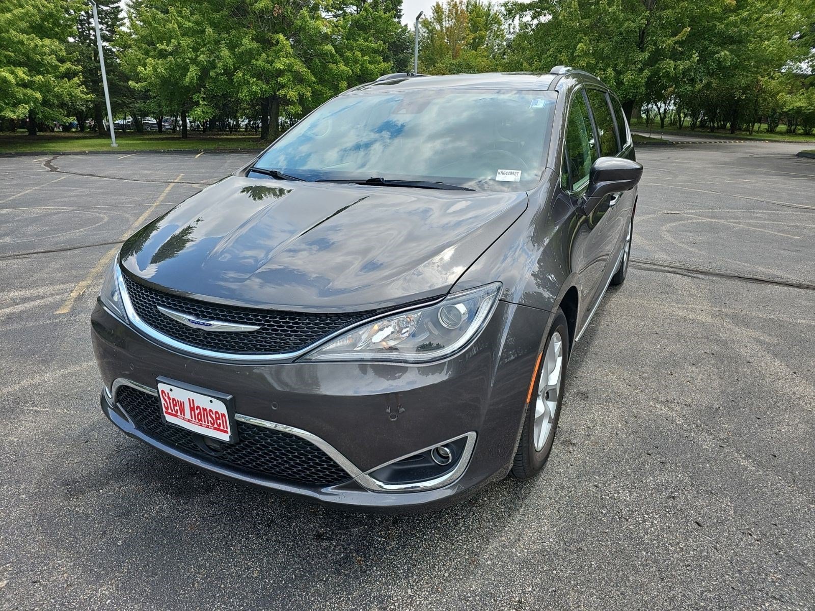 Used 2019 Granite Crystal Metallic Clearcoat Chrysler Touring L Plus image 2