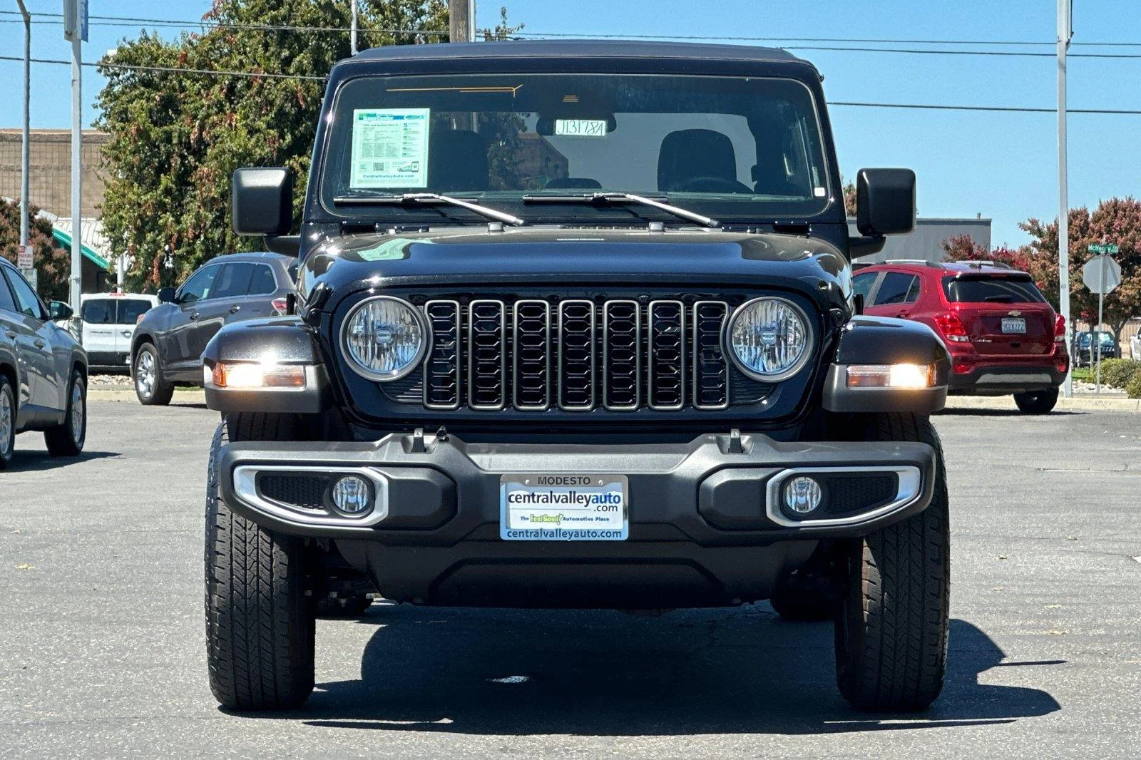 Used 2025 Black Clearcoat Jeep Sport S image 9
