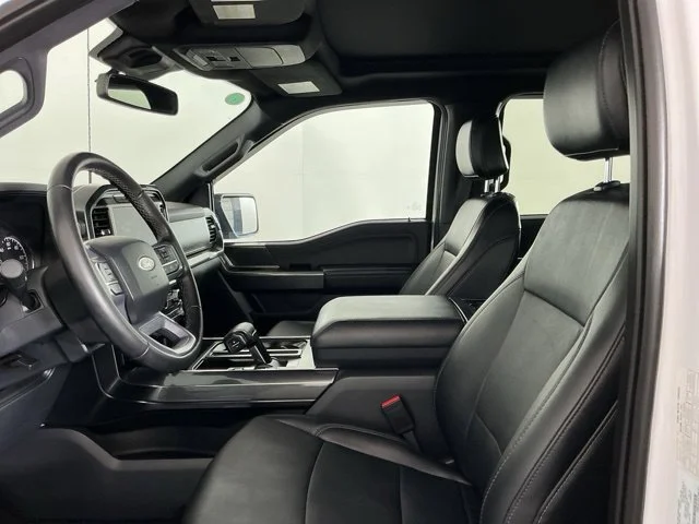 Used 2023 Oxford White Ford XLT image 15