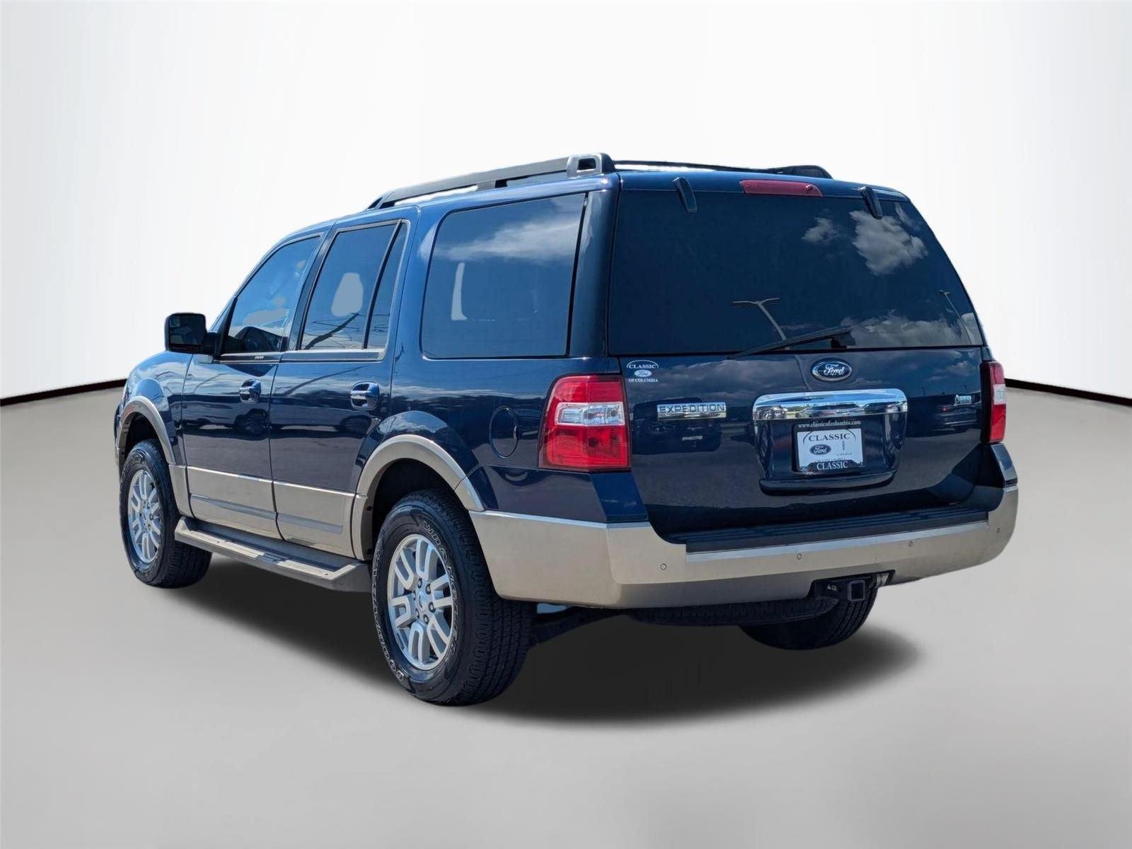 Used 2012 Dark Blue Pearl Metallic Ford XLT image 7
