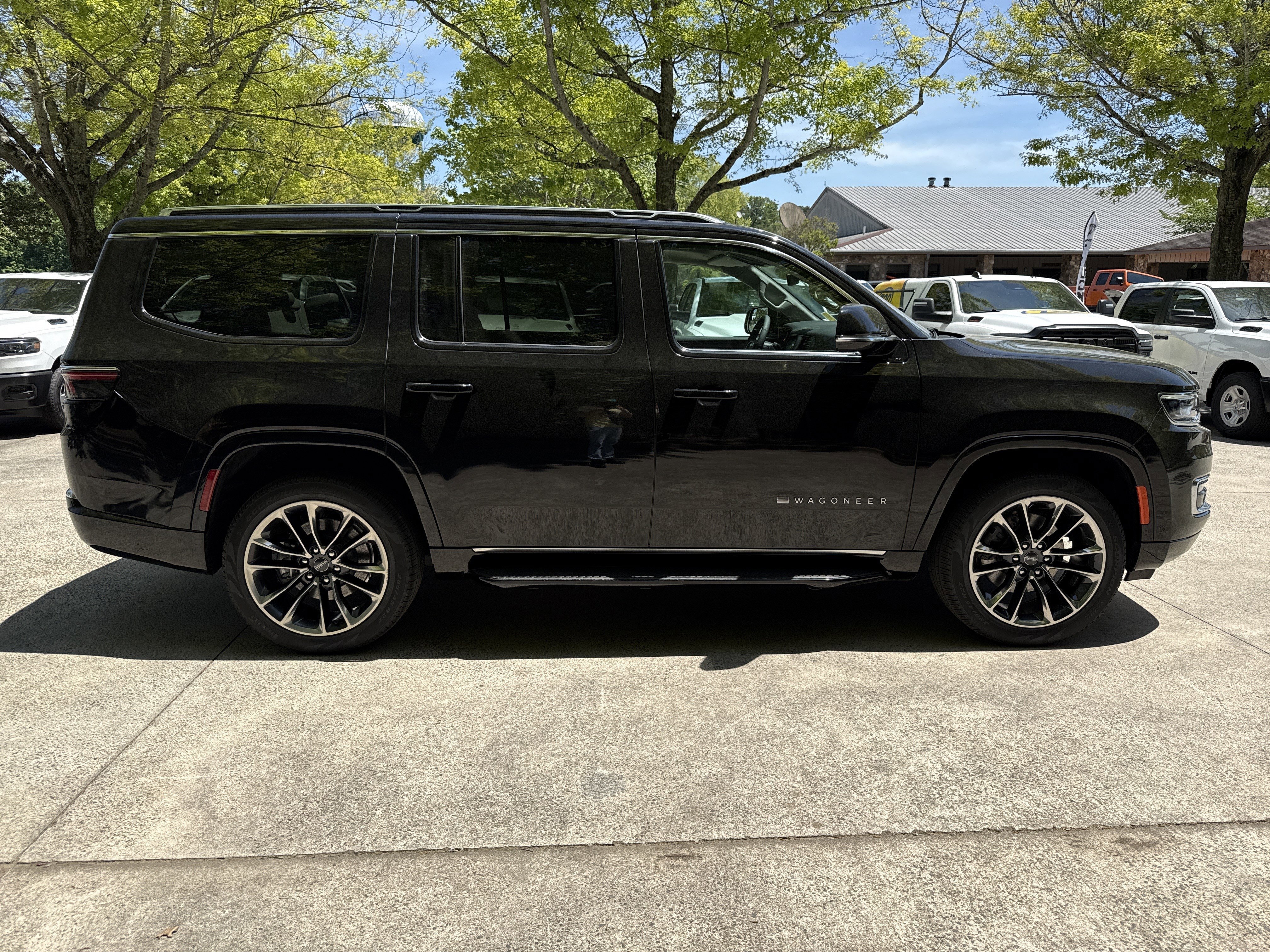Used 2024 Diamond Black Crystal Pearlcoat Jeep Series II image 8