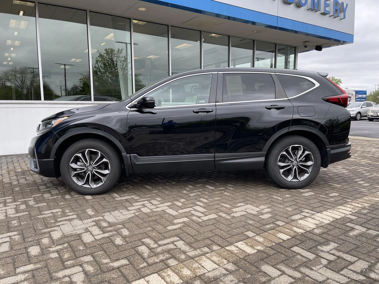 Used 2022 Crystal Black Pearl Honda EX-L image 2