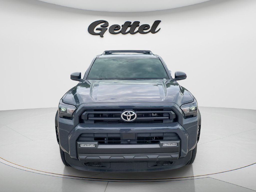 Certified Used 2025  Toyota SR5 image 2