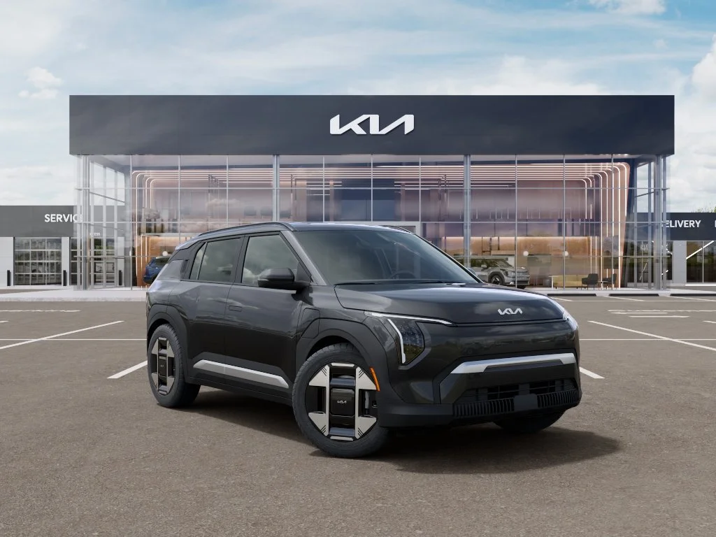 New 2027 Interstellar Gray Kia Wind image 8
