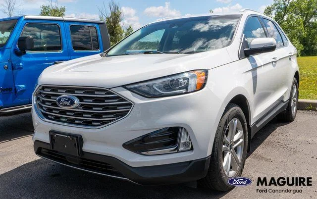 Used 2019 White Ford SEL image 1