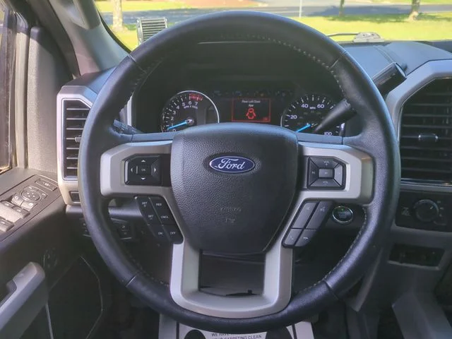 Used 2019 White Ford Lariat image 31