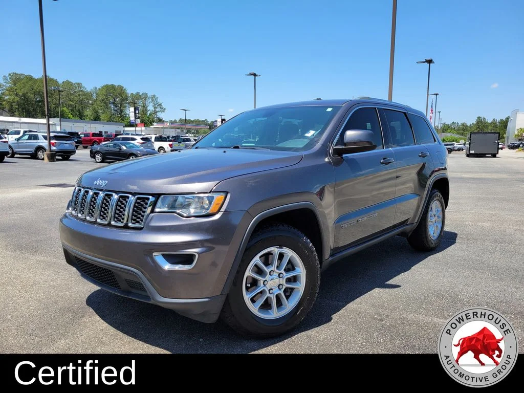 Used 2018 Gray Jeep Laredo E image 1