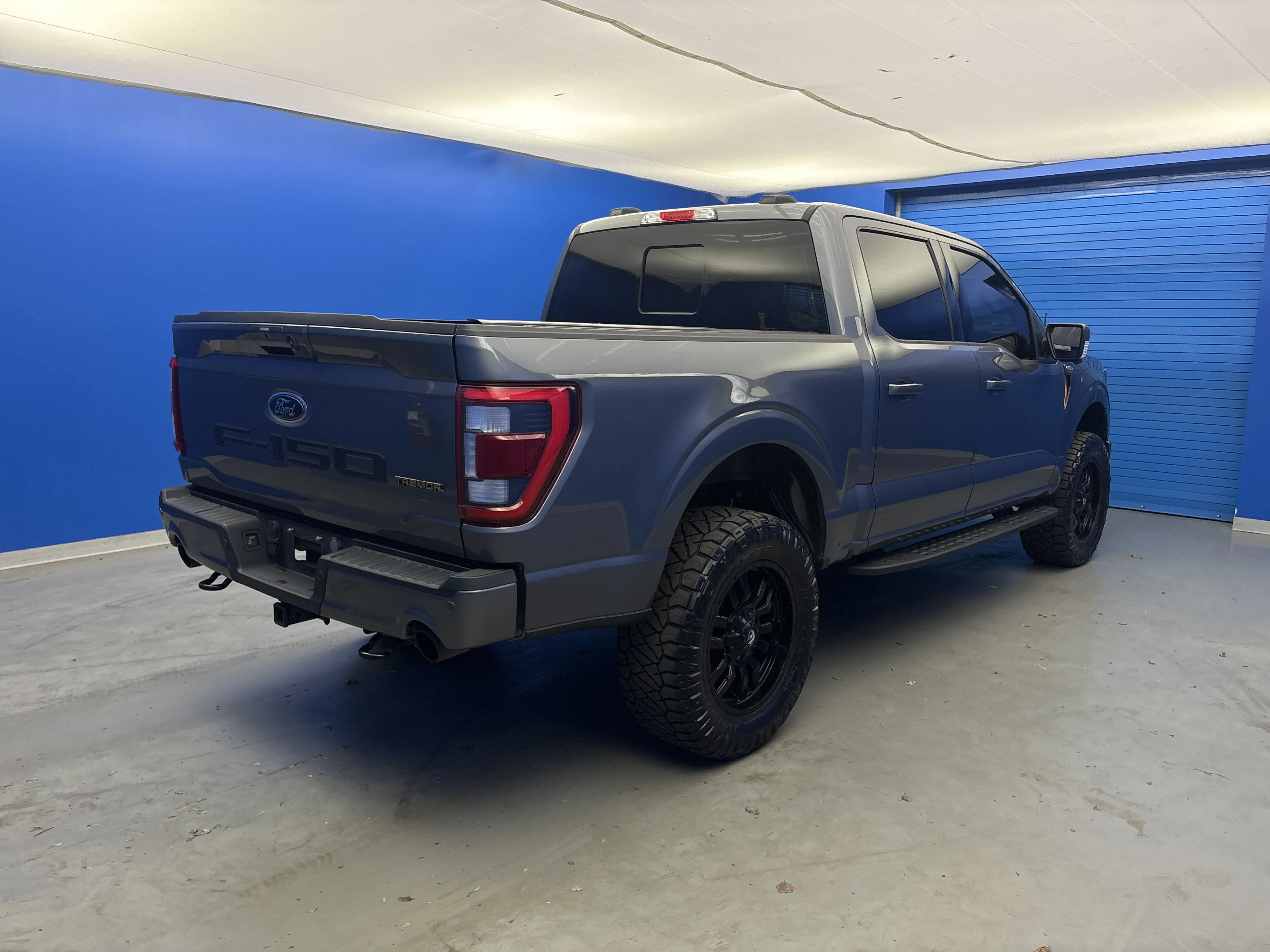 Used 2023 Carbonized Gray Metallic Ford XL image 7