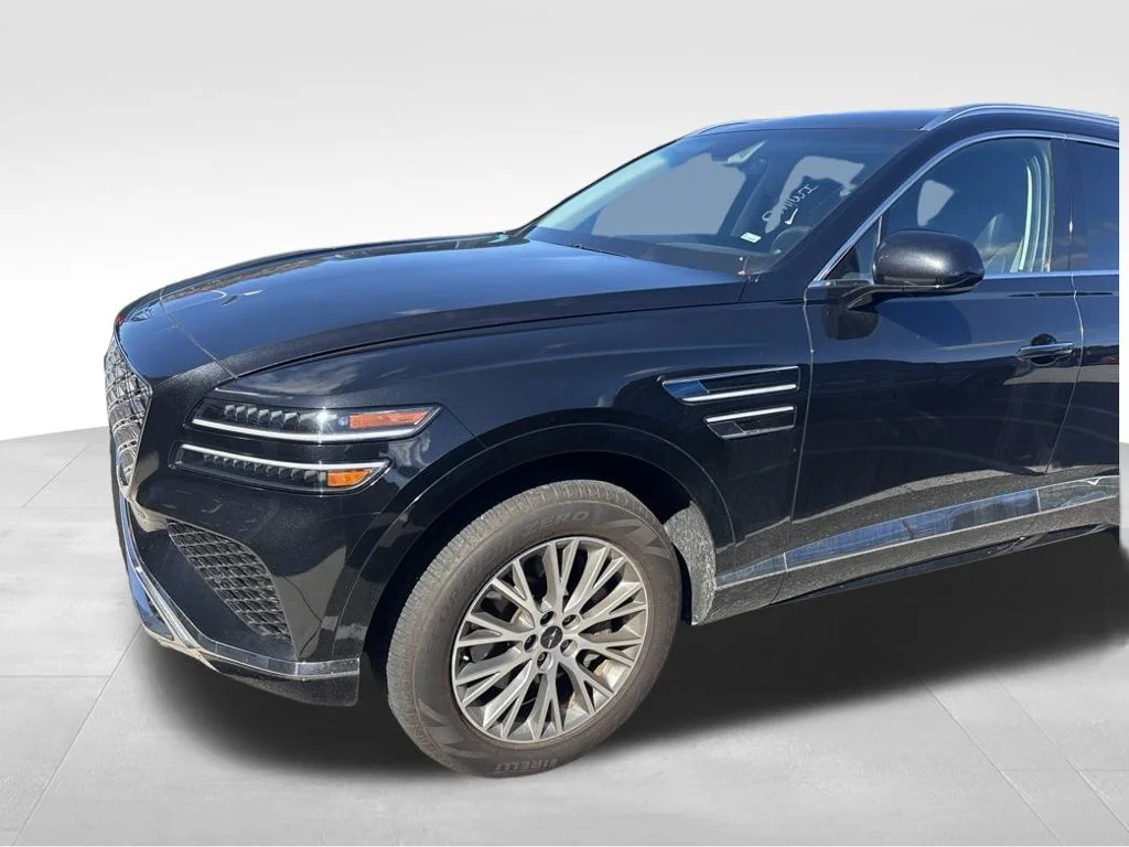 Used 2026 Black Genesis 2.5T image 3