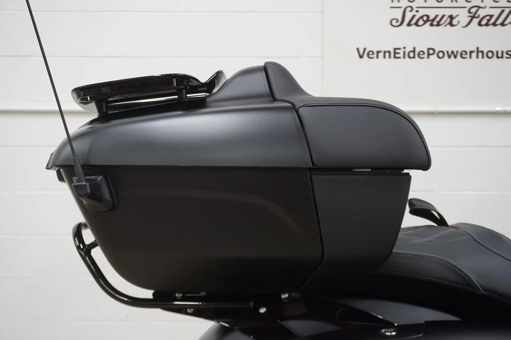 New 2026 BLACK SMOKE Indian Motorcycle  image 11