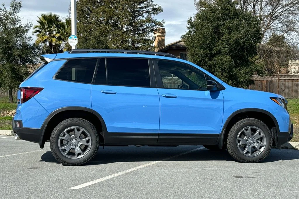 New 2025  Honda TrailSport image 3