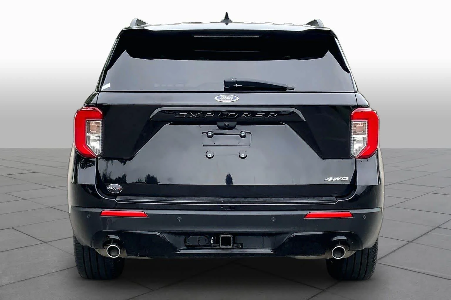 Used 2023 Agate Black Ford ST-Line image 5