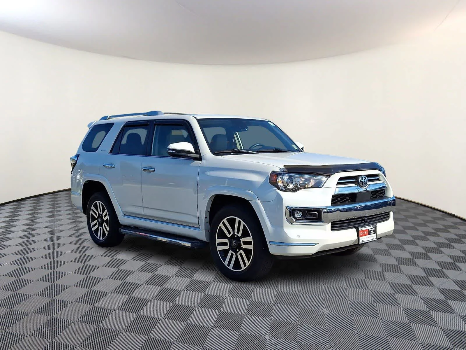 Certified Used 2023 Blizzard Pearl Toyota Limited image 5