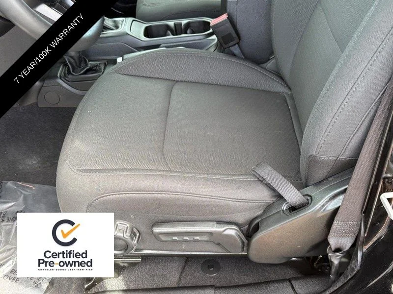 Used 2023 Black Jeep Sport S image 17
