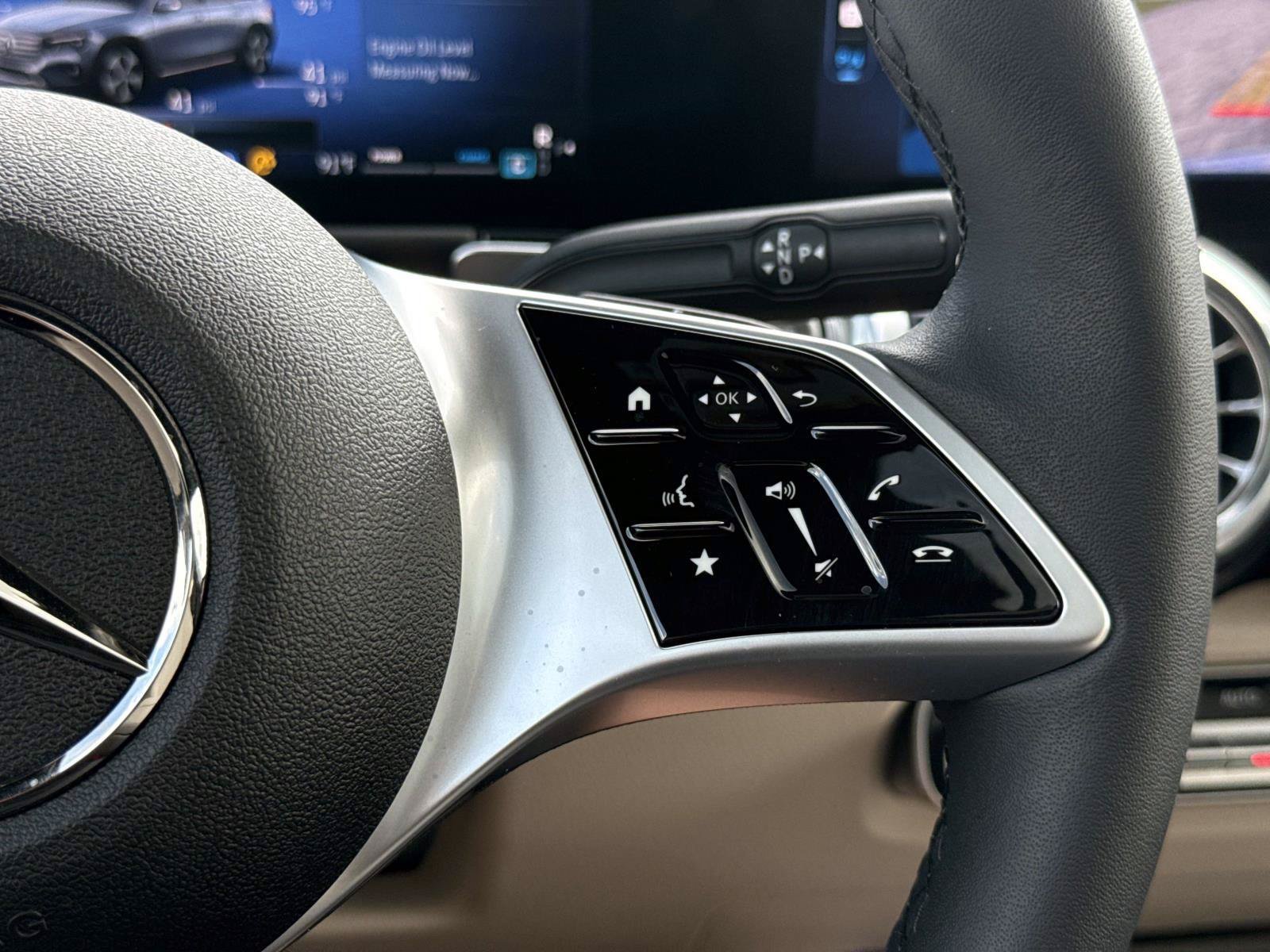 Used 2025 Silver Metallic Mercedes-Benz 250 image 32