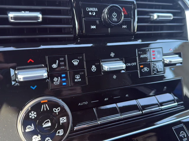 2026 Nissan Armada Platinum - Photo 32