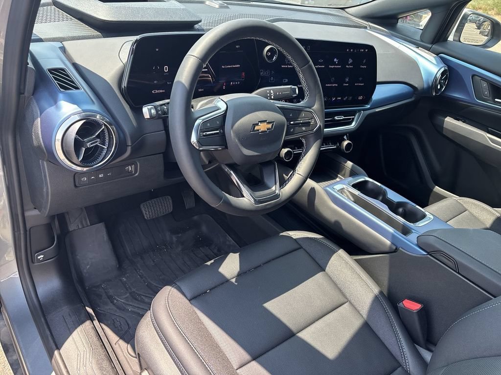 2026 Chevrolet Equinox EV 2LT - Photo 11