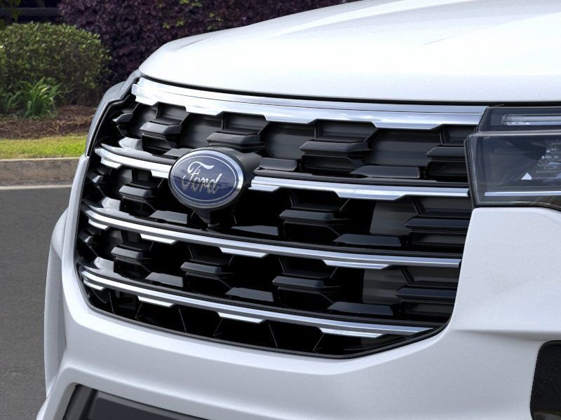 New 2026 Star White Metallic Tri-Coat Ford Active image 40