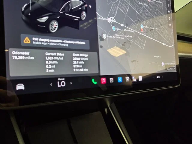 Used 2018  Tesla Long Range image 19