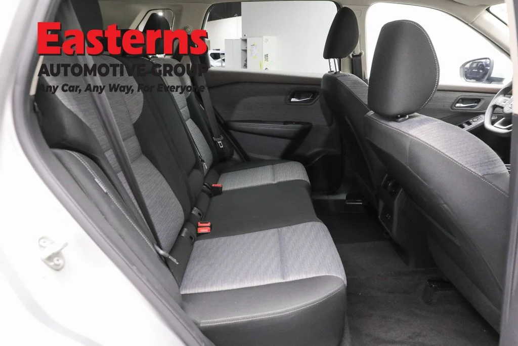 Used 2023 Silver Nissan SV image 23