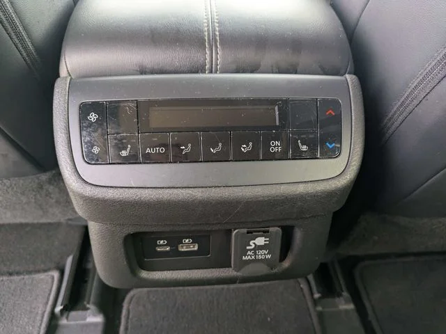 Used 2024 Black Nissan Platinum image 17